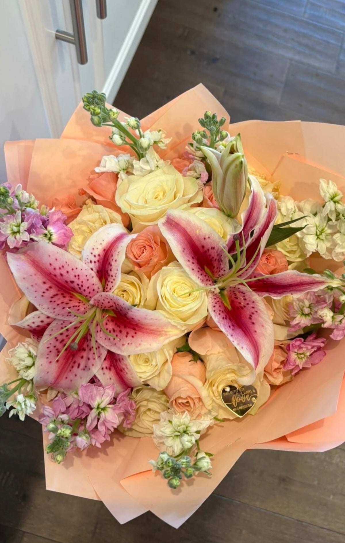 Pink Lily Kiss 🌸